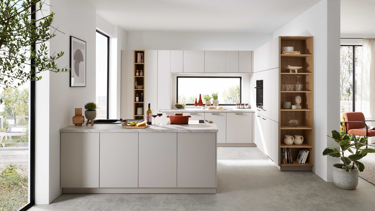 Einbauküche WERT KÜCHE® aus Holz in Hellgrau WERT KÜCHE® Matteo mit Einbaugeräten Sandgrau & Sandeiche - zweiteilig