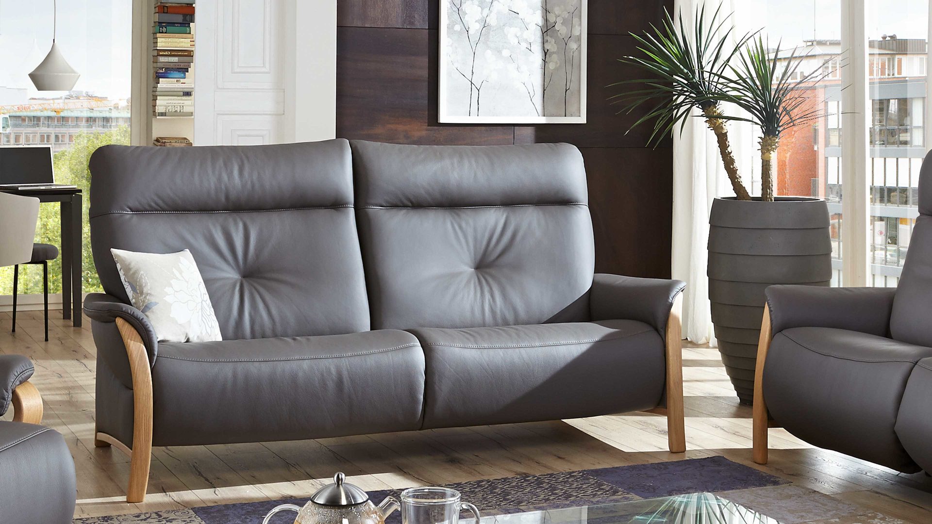 2,5-Sitzer comfortmaster besser sitzen, liegen, leben aus Leder in Dunkelgrau Comfortmaster 4536  - 2,5-Sitzer bzw. Ledercouch 11 A canyonfarbenes Longlife-Leder LG18 & Wildeiche - Länge ca. 166 cm