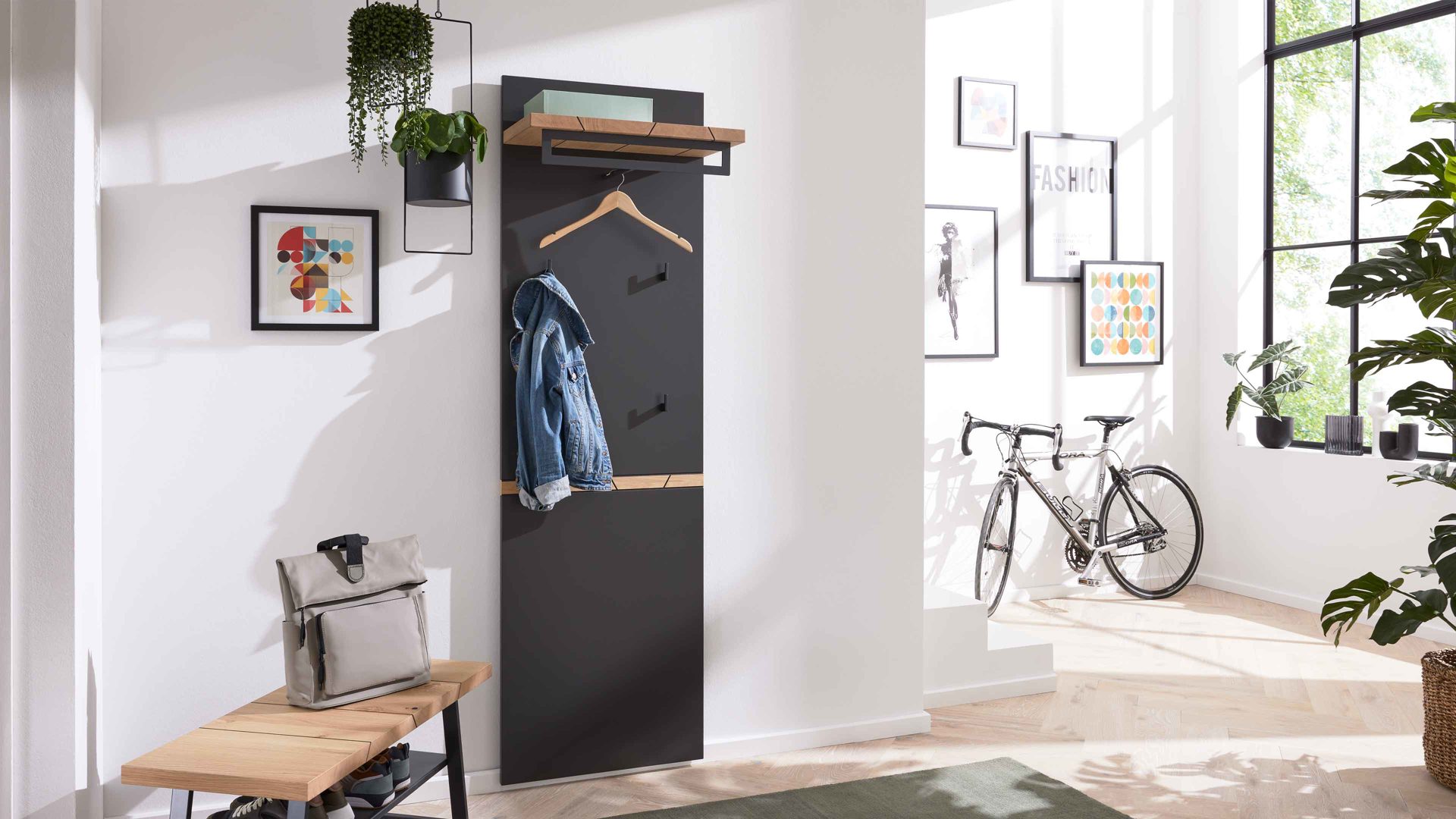 Wandgarderobe Interliving aus Holz in Schwarz Interliving Garderobe Serie 6011 – Wandgarderobe 781903-2 Schiefer Schwarz & Wildeiche - ca. 62 x 200 cm