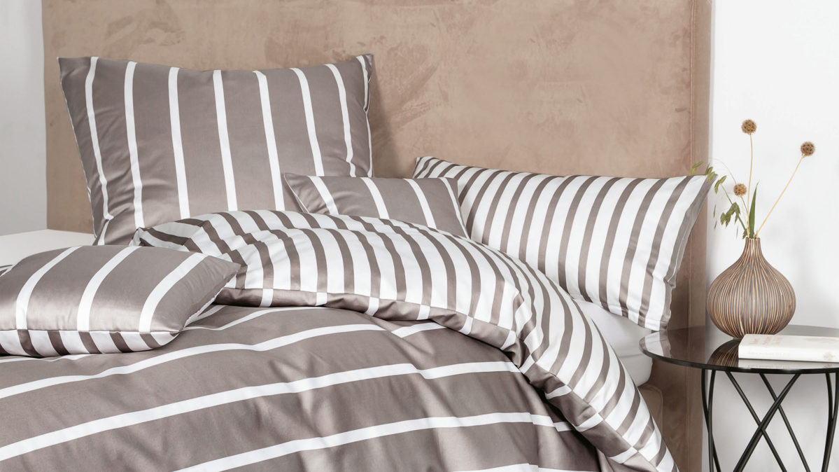 Bettwäsche-Set Janine® aus Naturfaser in Grau Janine® Bettwäsche-Set Vulkan - ca. 200 x 200 cm