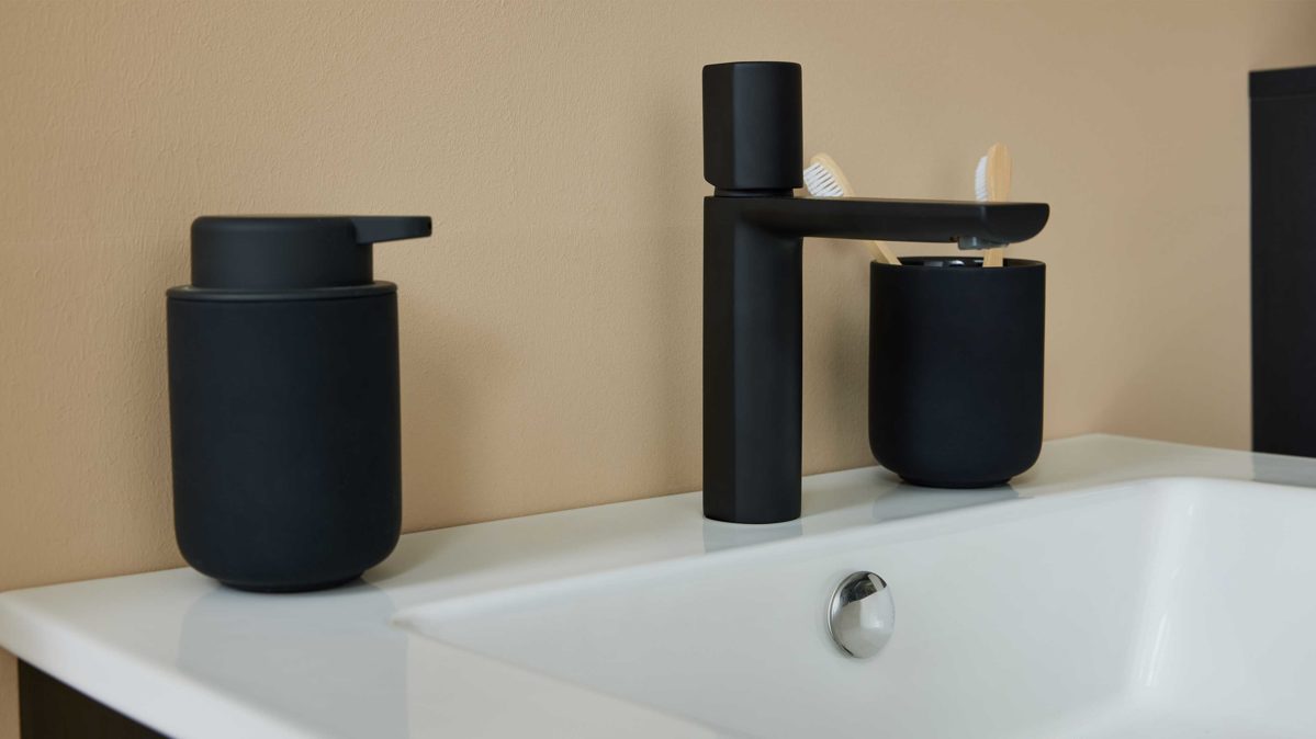 Mischbatterie Interliving aus Metall in Schwarz Interliving Bad Serie 3702 - Armatur 7698 mattes Schwarz