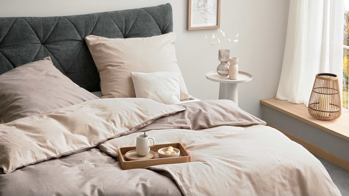 Bettwäsche-Set Interliving aus Stoff in Beige Interliving Bettwäsche Serie 9118 - Biberbettwäsche mit zwei Kopfkissenbezügen Creme & Cappuccino - ca. 80 x 80 cm und ca. 200 x 200 cm