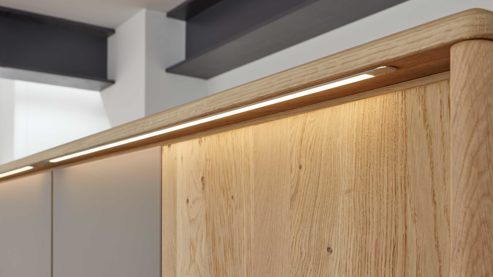 Komplettzimmer Interliving aus Holz in Grau Interliving Schlafzimmer Serie 1015 – Komplettzimmer mit vielen Extras Siena, Wildeiche & Kopfteilpolster – sechstürig, Liegefläche 180 x 200 cm