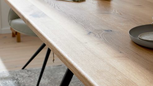 Tischgruppe Interliving aus Leder in Grün Interliving Esszimmer Serie 5115 - Essgruppe in warmen Tönen moosgrüner Webstoff Sneak 59, jadegrünes Leder LD7830, anthrazitfarbenes Metall & astige Eiche