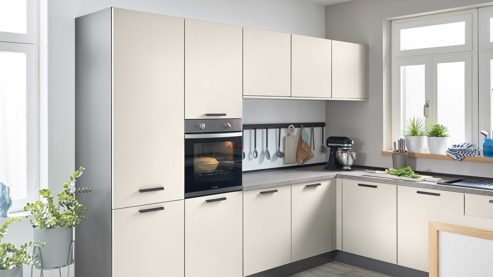 Einbauküche culineo® aus Holz in Weiß Culineo® Einbauküche C615 mit privileg Einbaugeräten Magnolia - Stellfläche ca. 305 x 310 cm