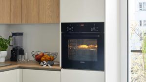 Einbauküche Interliving aus Holz in Holzfarben Interliving Küche Serie 3092 mit SIEMENS Einbaugeräten Sahara & Goldeiche - Stellfläche ca. 430 x 187 cm