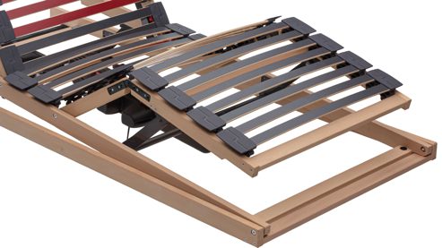 Lattenrost Interliving aus Holz in Holzfarben Interliving Lattenrost Serie 1952 mit Refluxfunktion und Funksteuerung dreifach motorisch mit Funk – Liegefläche ca. 140 x 200 cm