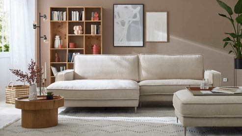 Ecksofa Roomio® aus Stoff in Creme Roomio® No. 4102 - Ecksofa naturfarbene Chenille Roma & toffeefarbene Metallfüße F1204 - Stellfläche ca. 190 x 272 cm