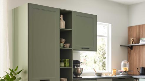 Einbauküche culineo® aus Holz in Grün Culineo® Einbauküche C684 mit Einbaugeräten Schilf, Eiche Sierra & Schwarz - zweizeilig