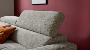 Ecksofa Interliving aus Stoff in Grau Interliving Sofa Serie 4420 - Ecksofa mit Holzfüßen grausilberner Bezug LRS 19 – Stellfläche ca. 178 x 256 cm