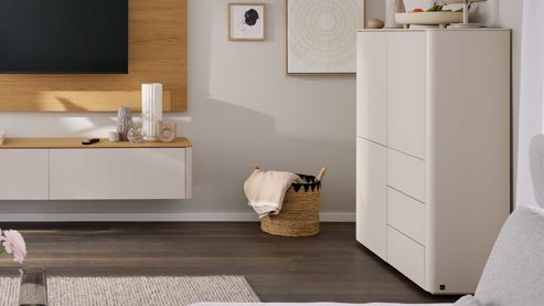 Highboard Interliving aus Holz in Beige Interliving Wohnzimmer Serie 2035 - Highboard beiger Mattlack - drei Schubladen, drei Türen