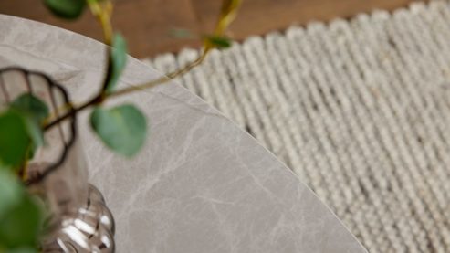 Couchtisch Interliving aus Keramik in Beige Interliving Couchtisch Serie 6230 travertinfarbene Keramik & Klarglas - 95 - 150 x 60 cm