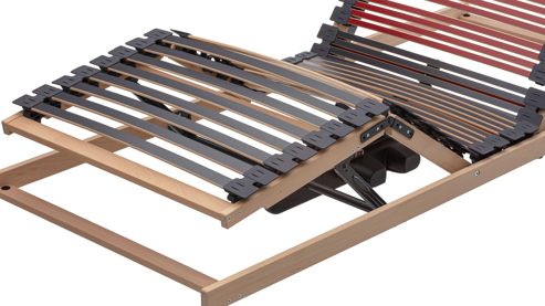 Lattenrost Interliving aus Holz in Holzfarben Interliving Lattenrost Serie 1953 mit zwei funkgesteuerten Motoren zweifach motorisch mit Funk-Fernbedienung – Liegefläche ca. 80 x 200 cm
