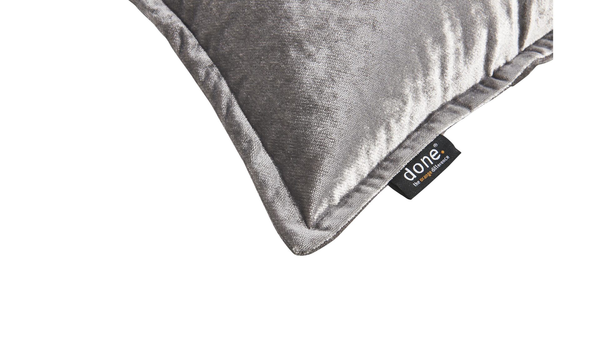 Kissenbezug /-hülle Done.® aus Stoff in Hellgrau done.® Kissenhülle Cushion Glam silberfarbener Samt – ca. 40 x 60 cm