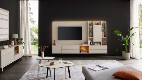 Wohnwand Interliving aus Holz in Beige Interliving Wohnzimmer Serie 2034 - Wohnwand beiger Lack & Eiche - zweiteilig, Länge ca. 270 cm