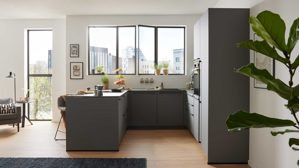 Einbauküche culineo® aus Holz in Dunkelgrau Culineo® Einbauküche C357 mit SIEMENS Einbaugeräten Schiefergrau - Stellfläche ca. 250 x 275 cm