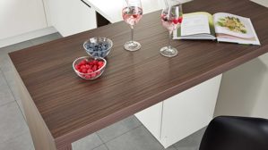 Einbauküche culineo® aus Holz in Weiß Culineo® Einbauküche C187 mit Einbaugeräten Weiß & Nussbaum Milano - Stellfläche ca. 335 x 305 cm