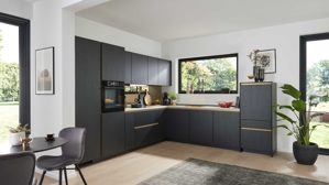 Einbauküche culineo® aus Holz in Schwarz Culineo® Einbauküche C382 mit gorenje Einbaugeräten Eiche Nero - Stellfläche ca. 335 x 305 cm