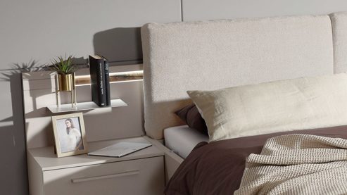 Nachtkommode PARTNERRING COLLECTION aus Holz in Beige rauch ORANGE Luana - Hängekonsolen Champagner & Atlantic oak - zweiteilig