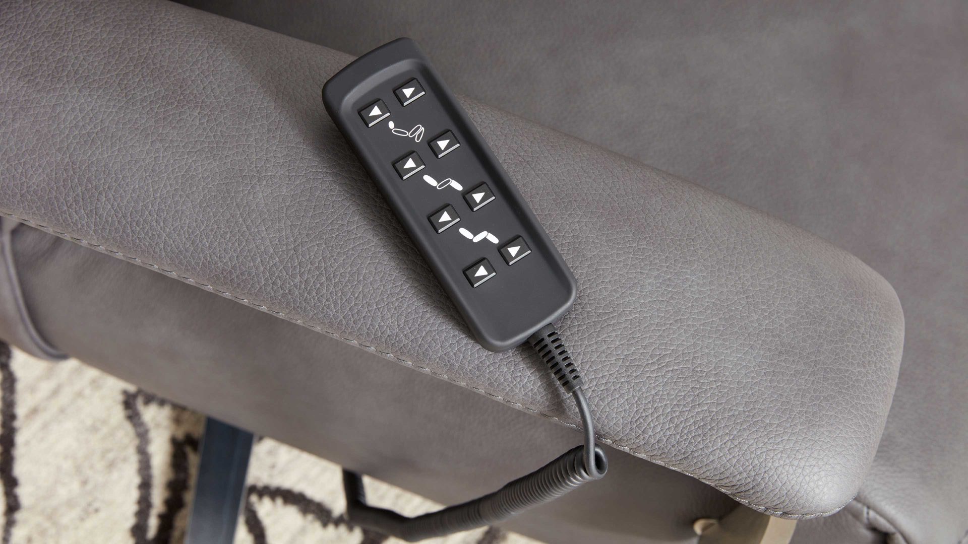 Relaxsessel Interliving aus Leder in Grau Interliving Sessel Serie 4551 – Komfortsessel colafarbenes LongLife-Leder & edelstahlfarbener Sternfuß – zwei Motoren