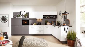 Einbauküche Interliving aus Holz in Weiß Interliving Küche Serie 3032 mit gorenje Einbaugeräten Weiß & Quarzgrau - Stellfläche ca. 395 x 245 cm