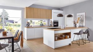 Einbauküche Nobilia® aus Holz in Weiß nobilia® Einbauküche Novalux mit gorenje Elektrogeräten Weiß & Eiche Como - zweiteilig