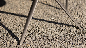 Gartenmöbel-Set Interliving aus Metall in Grau Interliving Gartenmöbel Serie 7012 - Essgruppe mit Diningsesseln hellgrauer Olefin-Teddybezug, Rope, gesinterter grauer Stein & anthrazitfarbenes Aluminium