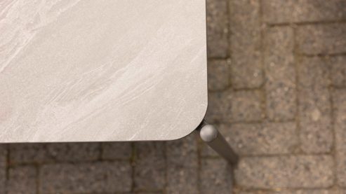 Lounge-Gruppe Interliving aus Kunstfaser in Grau Interliving Gartenmöbel Serie 7013 - Loungemöbel-Set mit Couchtisch grauer Olefin-Teddybezug, Rope, Aluminium & Sinterstein - vierteilig