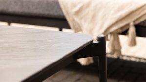 Gartentisch Interliving aus Stein in Grau Interliving Gartenmöbel Serie 7013 - Couchtisch gesinterter grauer Stein & anthrazitfarbenes Aluminium - ca. 120 x 60 cm