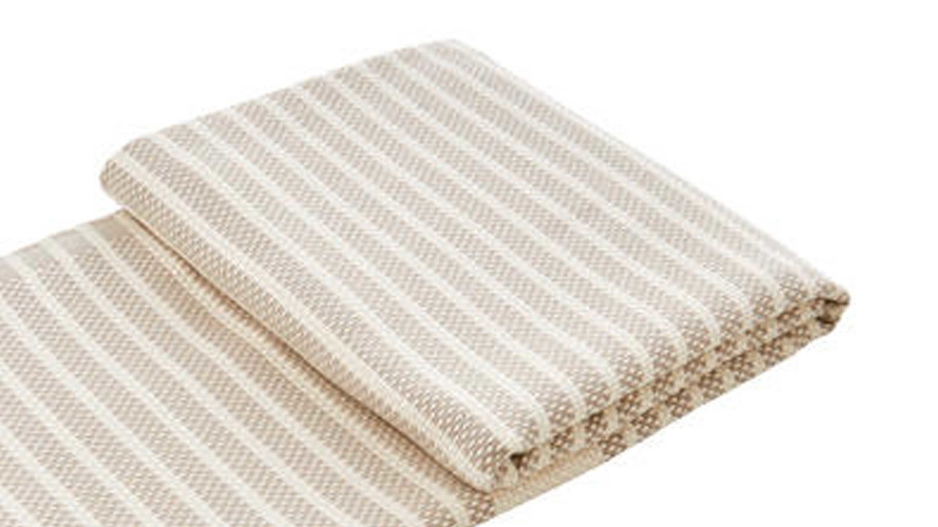 Wohndecke Done.® aus Naturfaser in Hellgrau done.® Wohndecke Lounge Stripes Plus Silber & Weiß – ca. 100 x 180 cm