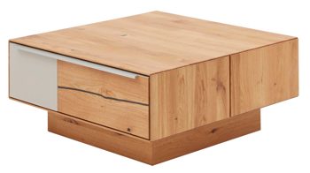 Couchtisch Interliving aus Holz in Hellgrau Interliving Wohnzimmer Serie 2020 - Couchtisch 151517 Asteiche, Schlamm & Risseiche– zwei Schubladen, ca. 82 x 82 cm