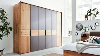 Komplettzimmer Interliving aus Holz in Grau Interliving Schlafzimmer Serie 1015 – Komplettzimmer Siena & Wildeiche – vierteilig, sechstürig