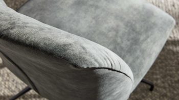 Tischgruppe Interliving aus Stoff in Grün Interliving Esszimmer Serie 5110 - Essgruppe mit Holztisch grüner Bezug Genova, schwarzer Spinnenfuß & Eiche natur