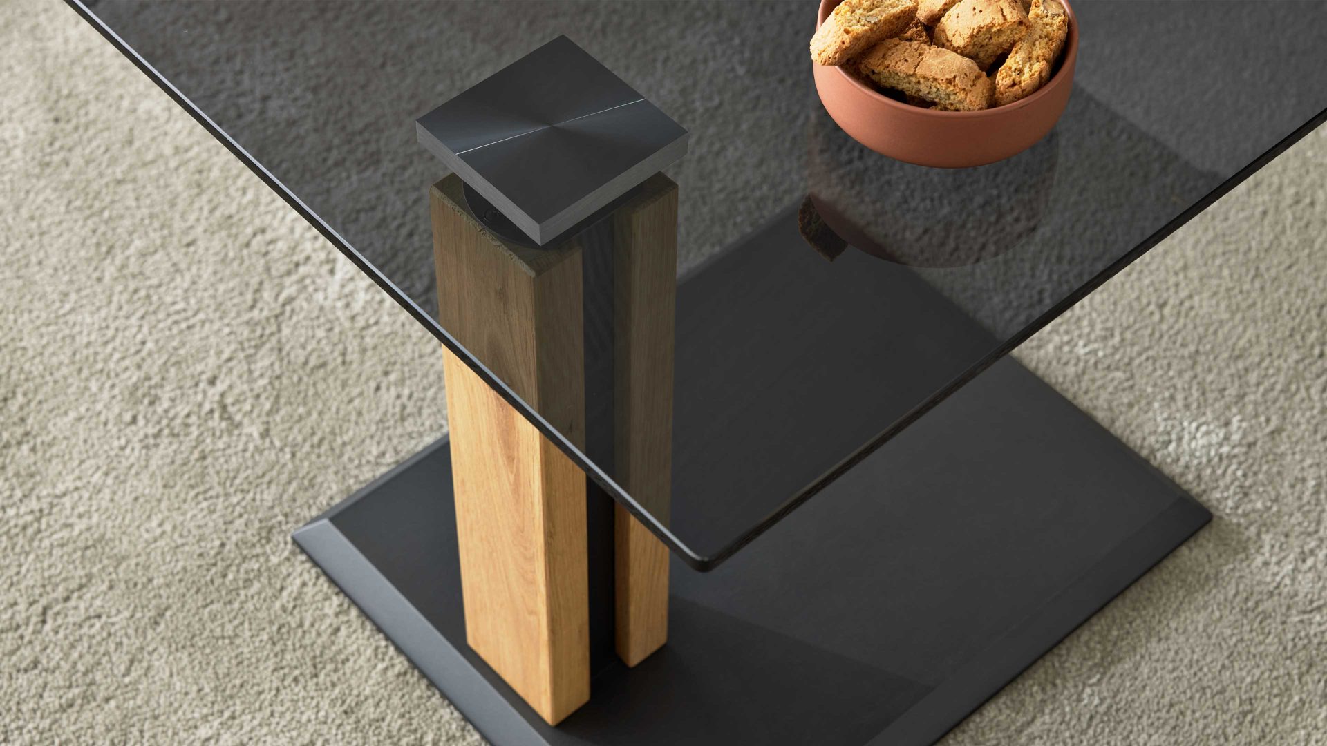 Beistelltisch Interliving aus Glas in Dunkelgrau Interliving Couchtisch Serie 6211 - Beistelltisch GPA-EBI graues Parsolglas & Wildeiche - ca. 55 x 47 cm