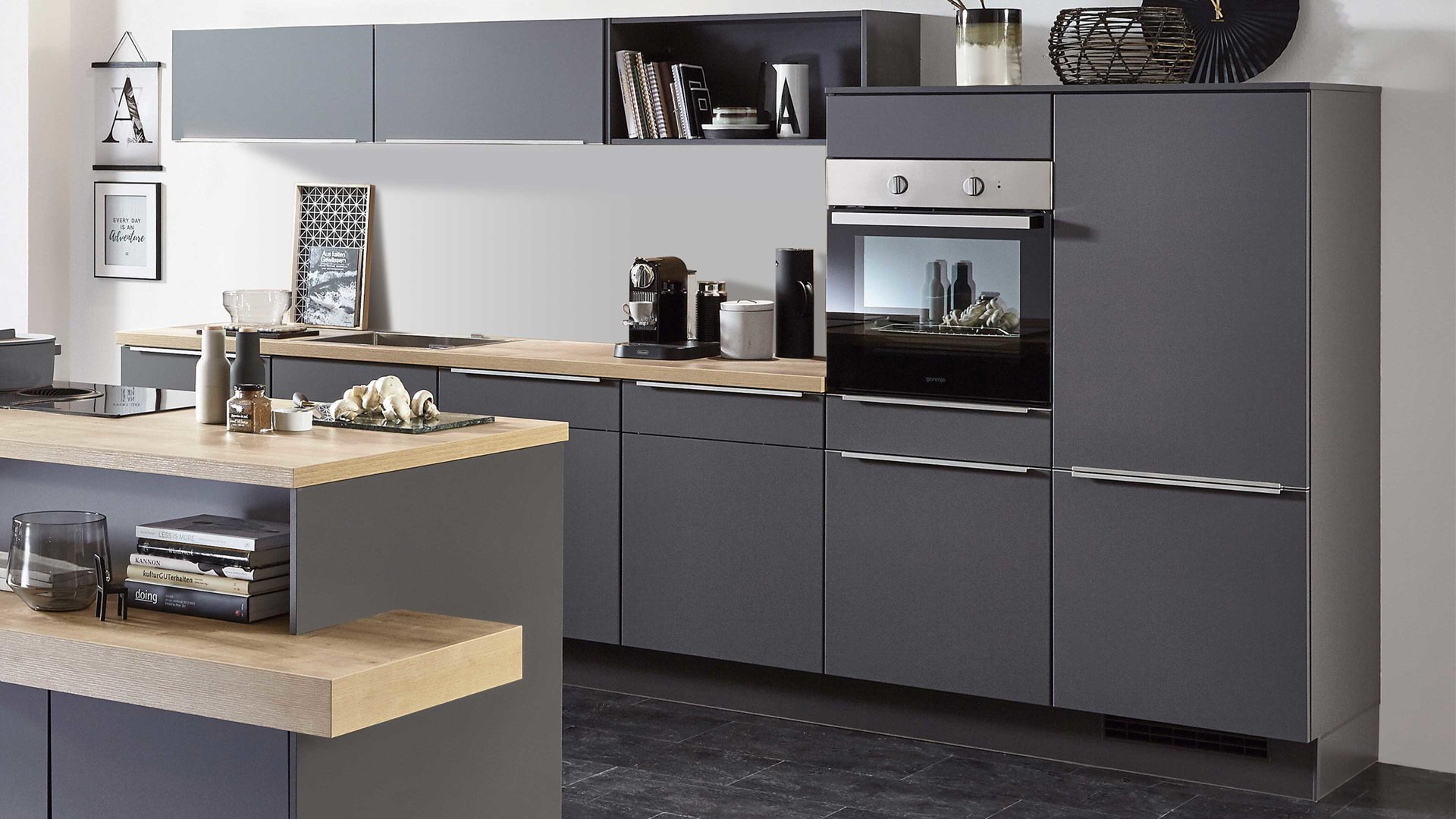 Einbauküche Nobilia® aus Holz in Dunkelgrau nobilia® Einbauküche Touch mit gorenje Elektrogeräten Schiefergrau & Eiche Provence - zweizeilig