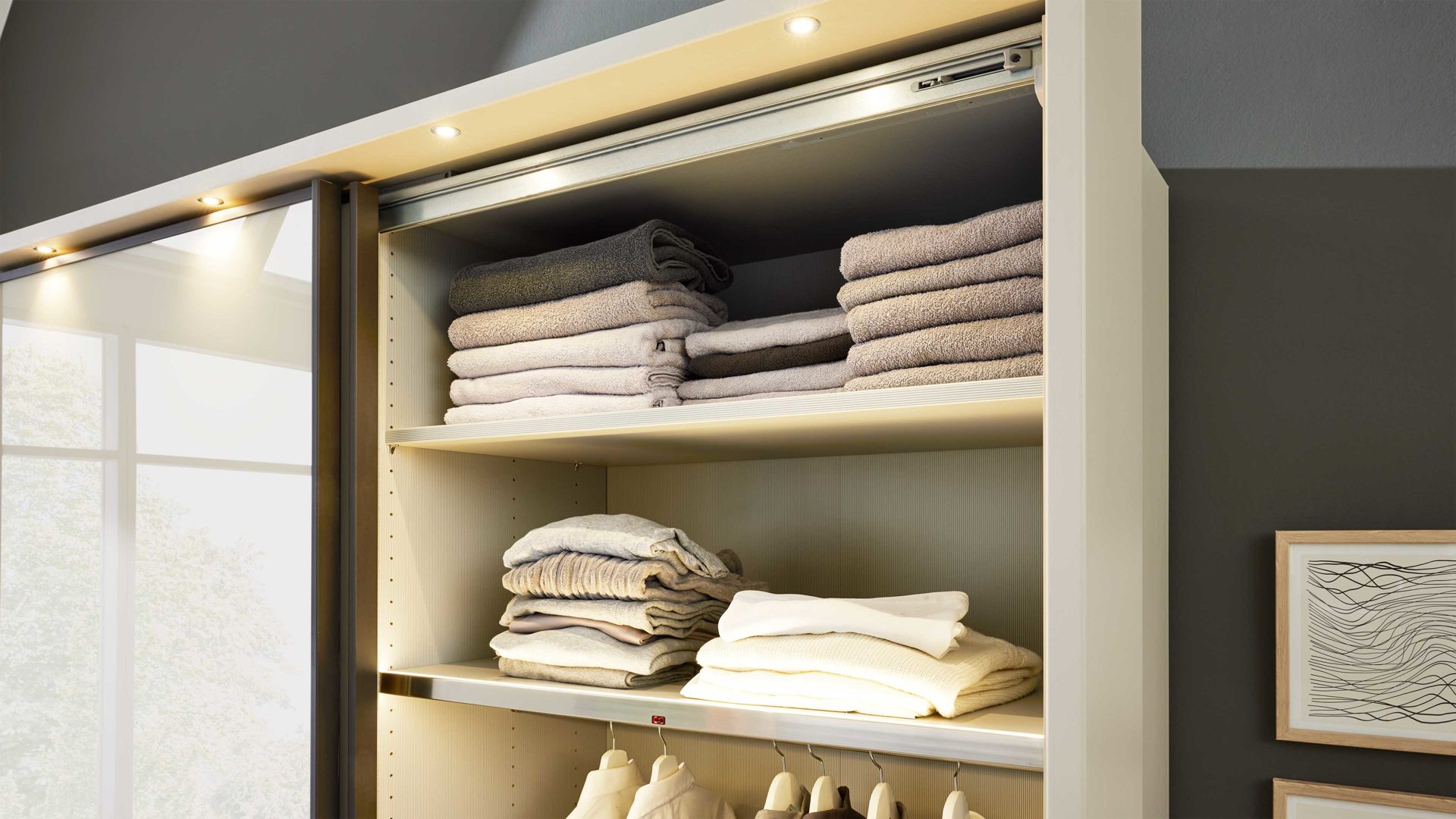 Passepartout Interliving aus Holz in Hellgrau Interliving Kleiderschrank Serie 1205 – Passepartoutrahmen 723 Champagner - für ca. 300 cm Breite