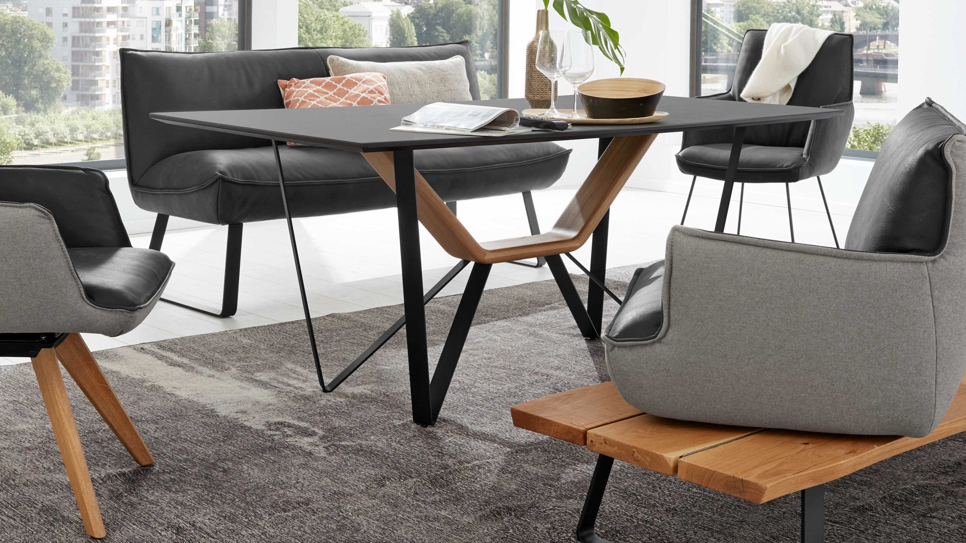 Esstisch Koinor aus Keramik in Anthrazit KOINOR Esstisch Kleo anthrazitfarbene Keramikplatte & schwarzes Metallgestell, Wildeiche – ca. 90 x 180 cm