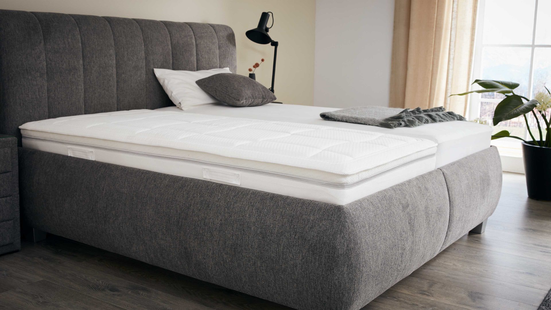 Polsterbett comfortmaster besser sitzen, liegen, leben aus Stoff in Grau Comfortmaster Messina - Polsterbett graue Mikrofaser Brego 321100 – Liegefläche ca. 180 x 200 cm