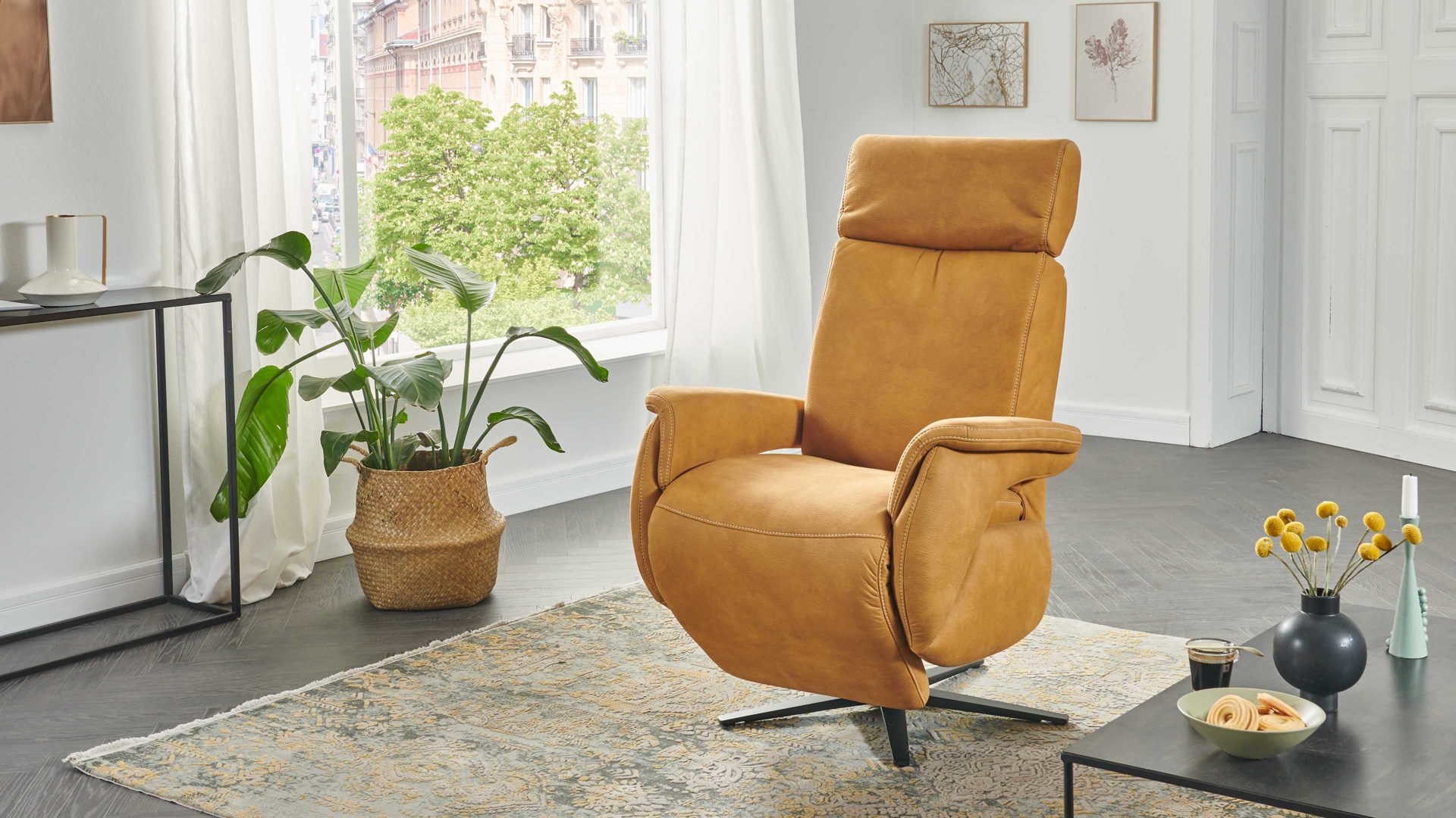 Relaxsessel Steinpol polsteria aus Leder in Gelb Polsterprogramm Relaxa 6.0 Plus PSG XC - Relaxsessel senffarbenes Leder Punch & mattschwarzer Sternfuß