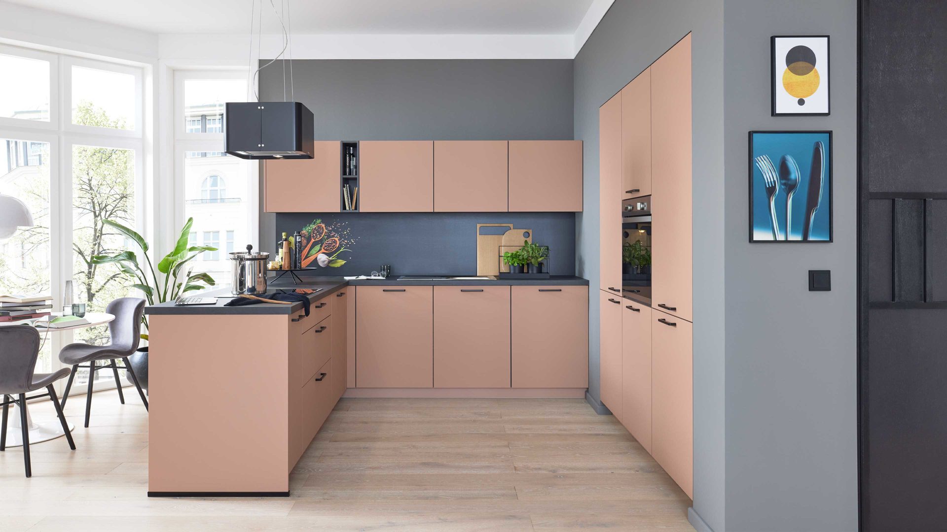 Einbauküche culineo® aus Holz in Rosa Culineo® Einbauküche C357 mit privileg Einbaugeräten Koralle & Schiefergrau - zweizeilig