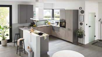 Einbauküche culineo® aus Holz in Holzfarben Culineo® Einbauküche C371 mit PROGRESS Einbaugeräten Eiche Bergamo & Schiefergrau - Stellfläche ca. 275 x 305 cm