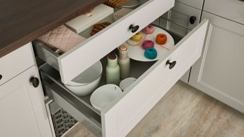 Einbauküche culineo® aus Holz in Hellgrau Culineo® Einbauküche C684 mit gorenje  Einbaugeräten Steingrau - Stellfläche ca. 420 x 335 cm