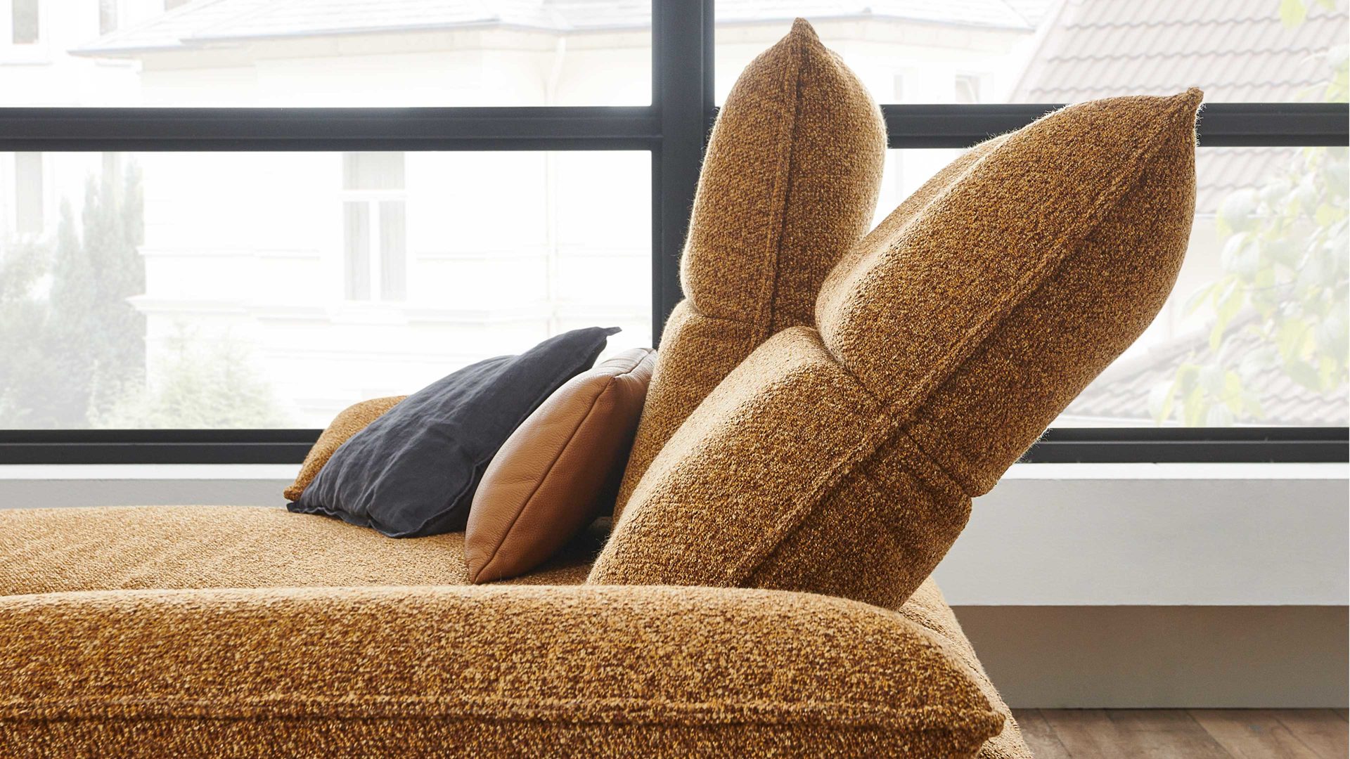 Ecksofa Koinor aus Stoff in Hellbraun KOINOR Polstermöbel Serie Caio - Ecksofa hellbrauner Stoffbezug Intense 35 & Metallfüße - Stellfläche ca. 161 x 236 cm