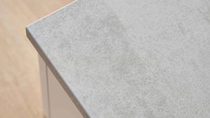 Einbauküche WERT KÜCHE® aus Holz in Beige WERT KÜCHE® Ulrika mit zwei Kücheninseln Muschelweiß & Aurora Eiche - zweizeilig