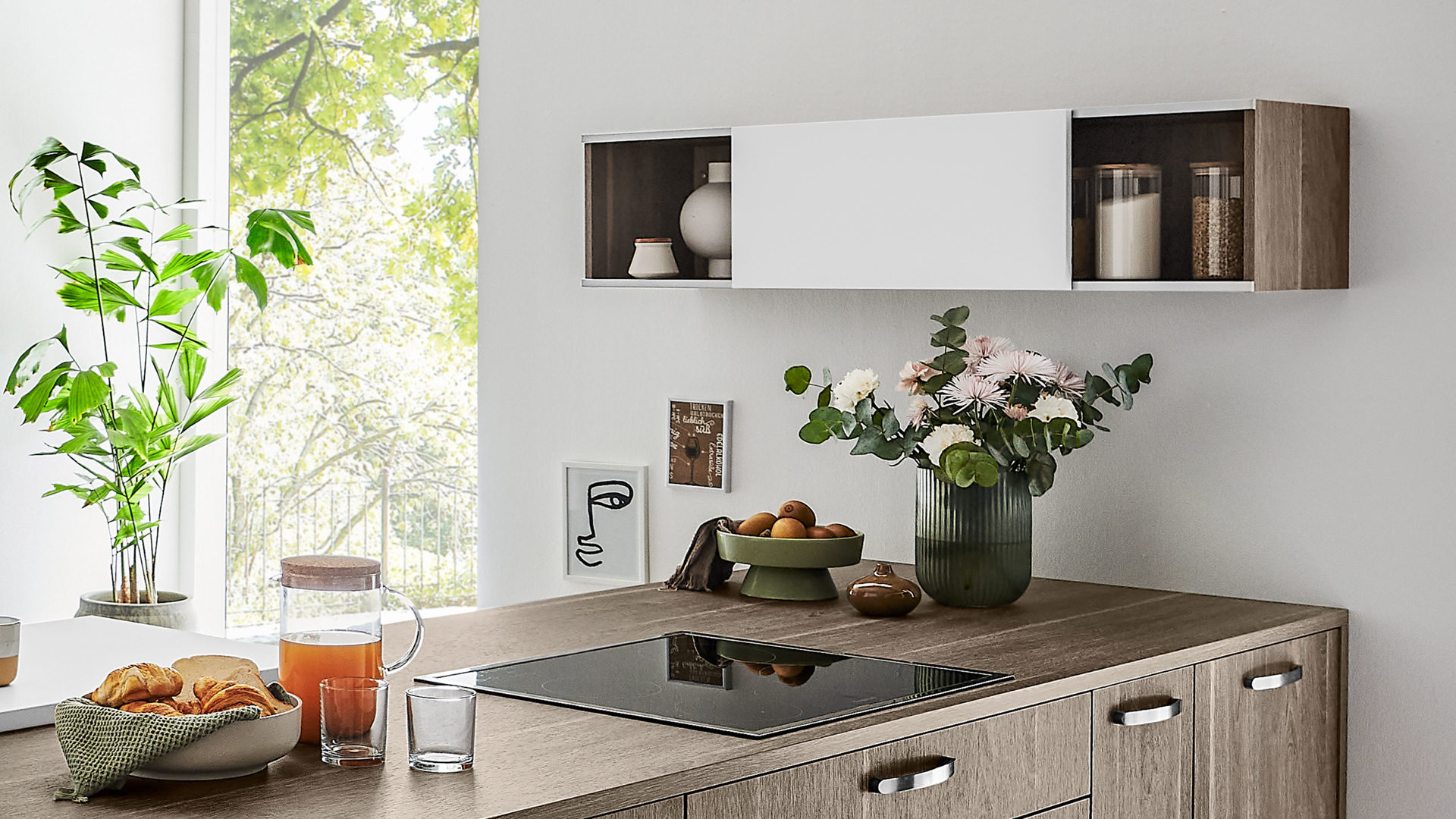 Einbauküche Nolte® küchen aus Holz in Weiß nolte® Einbauküche Manhattan Uni mit SIEMENS Einbaugeräten Weiß & Eiche Graphitsilber – zweizeilig