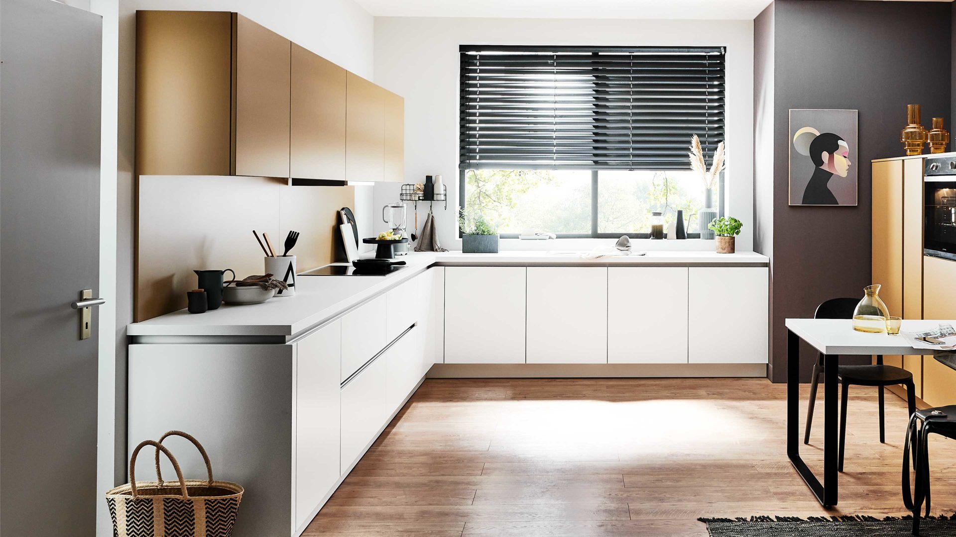 Einbauküche Nolte® küchen aus Holz in Hellbraun nolte® Einbauküche Soft Lack mit privileg Einbaugeräten Caramel & Mattweiß - zweizeilig