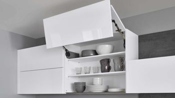 Einbauküche Nobilia® aus Holz in Hellgrau nobilia® Einbauküche Novalux mit Elektrogeräten Weiß & Beton Schiefergrau - Stellfläche ca. 255 x 400 cm