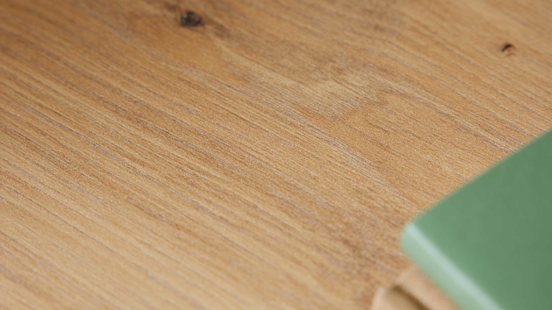 Schubladenkommode Interliving aus Holz in Weiß Interliving Kleiderschrank Serie 1208 - Schubladenkommode 86725 alpinweißes Glas & Artisan Eiche - vier Schubladen, Breite ca. 120 cm