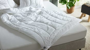 Faserdecke Interliving aus Stoff in Weiß Interliving Bettdecke Serie 9202 - Faserdecke warm, ca. 1.125 g - ca. 155 x 200 cm