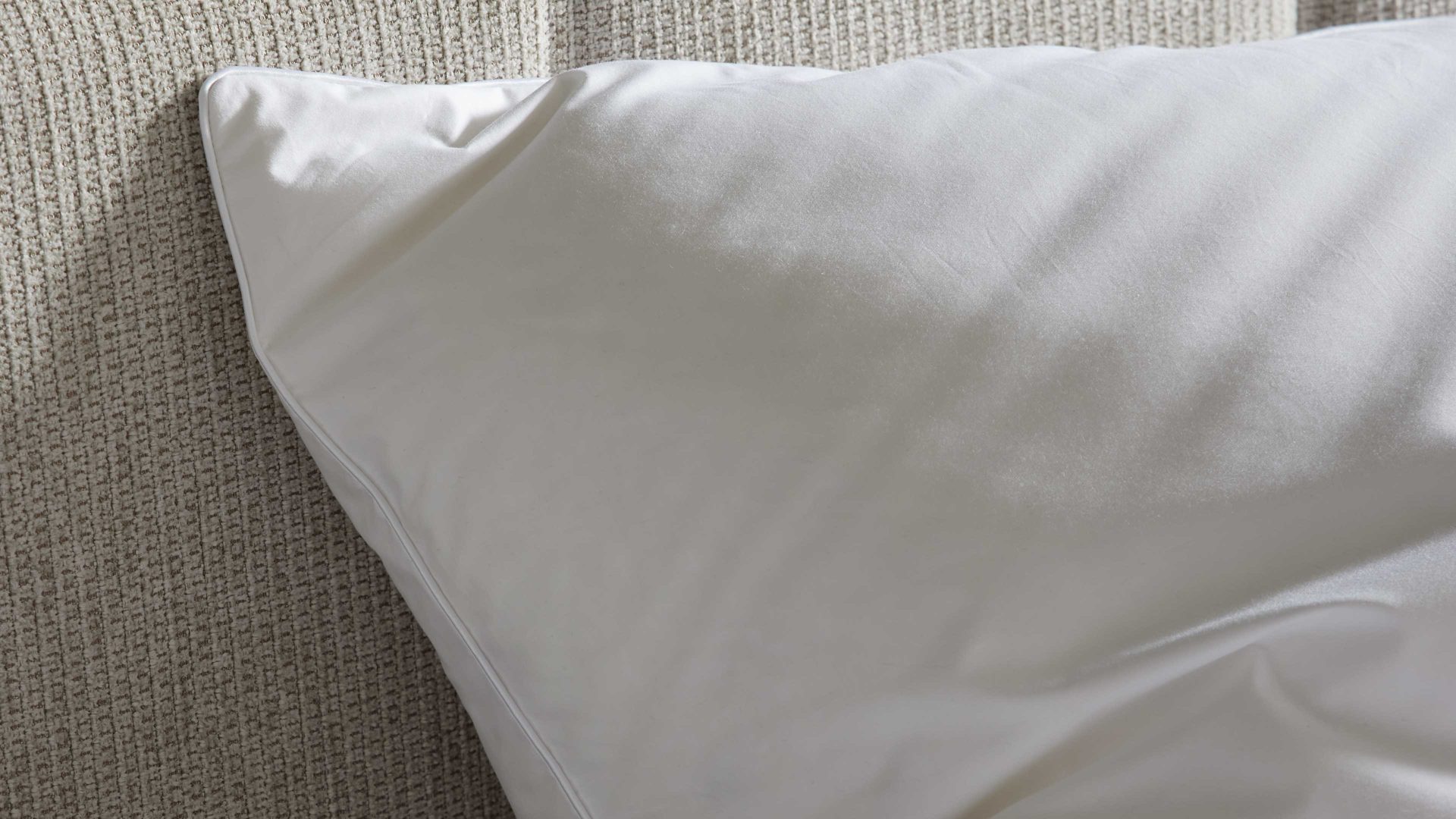 Kopfkissen Interliving aus Stoff in Weiß Interliving Kopfkissen Serie 9204 - 3-Kammerkissen 90 % Daunen & 10 % Federn, ca. 1.060 g - ca. 80 x 80 cm